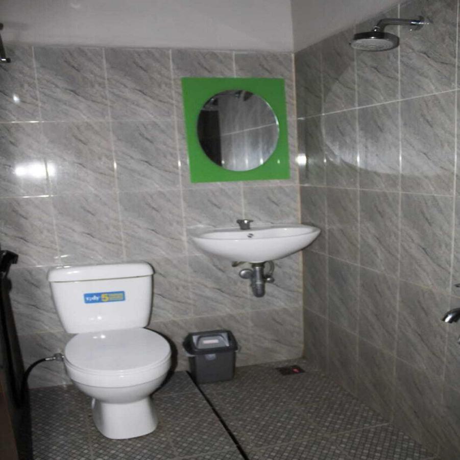 Oyo Flagship 2799 Berastagi Backpacker Rooms Екстер'єр фото